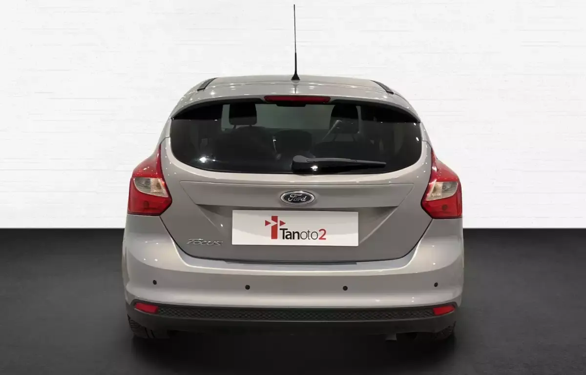 Ford Focus Focus 1.6 Ti-VCT Style Powershift 6