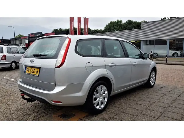 Ford Focus Focus 1.6 Trend 6