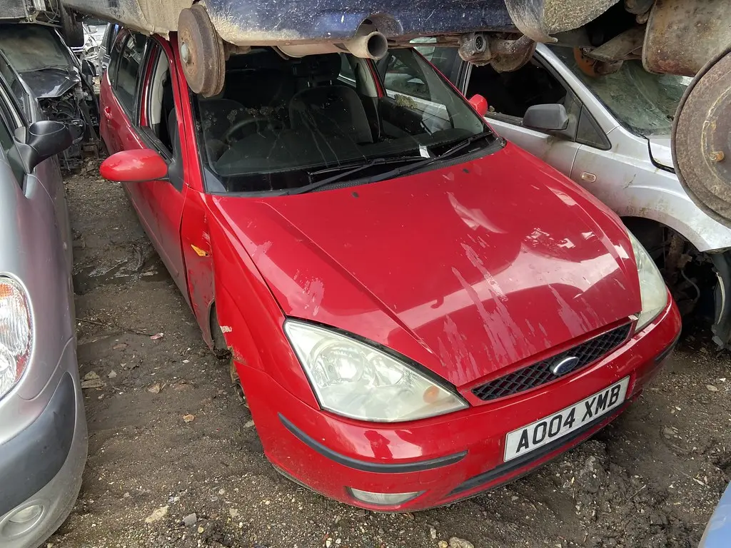 Ford Focus Focus 1.6i Ghia 6