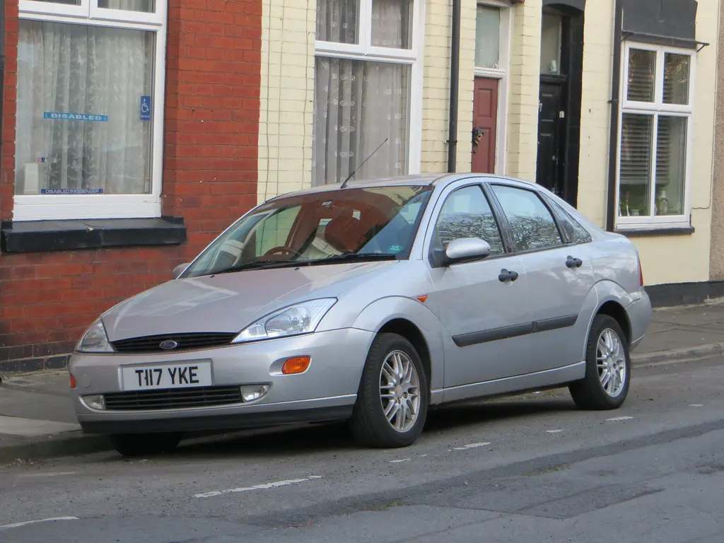 Ford Focus Focus 1.8 DI Ghia 5