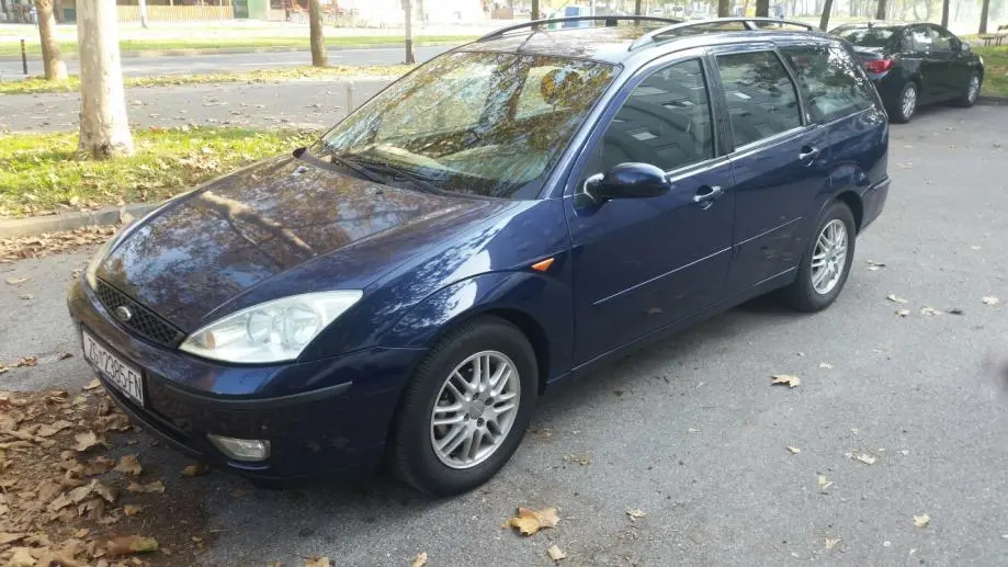 Ford Focus Focus 1.8 TDCi Ghia 5
