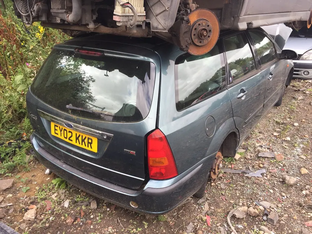 Ford Focus Focus 1.8 TDCi Ghia 6