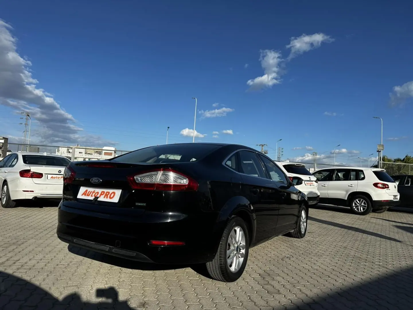 Ford Mondeo Mondeo 1.6 Selective 7