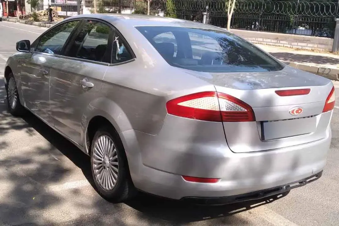Ford Mondeo Mondeo 1.6 Titanium 2