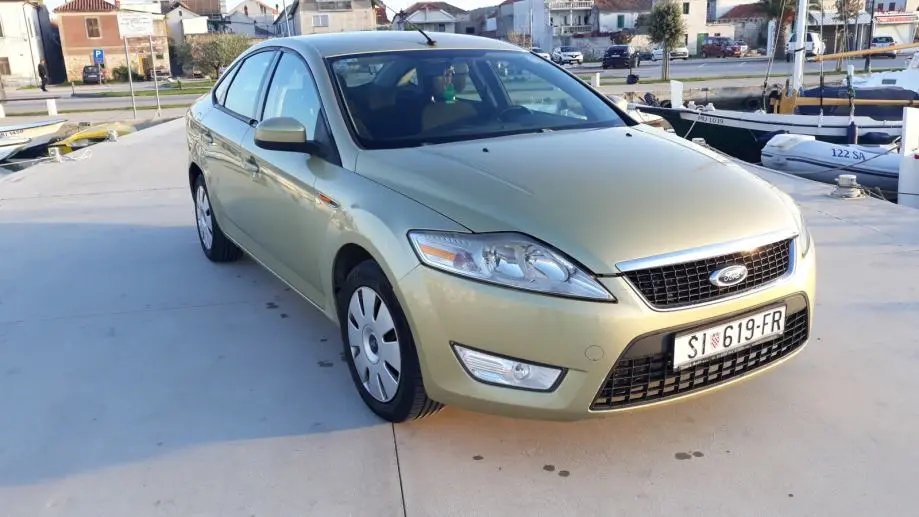 Ford Mondeo Mondeo 1.6 Trend 5