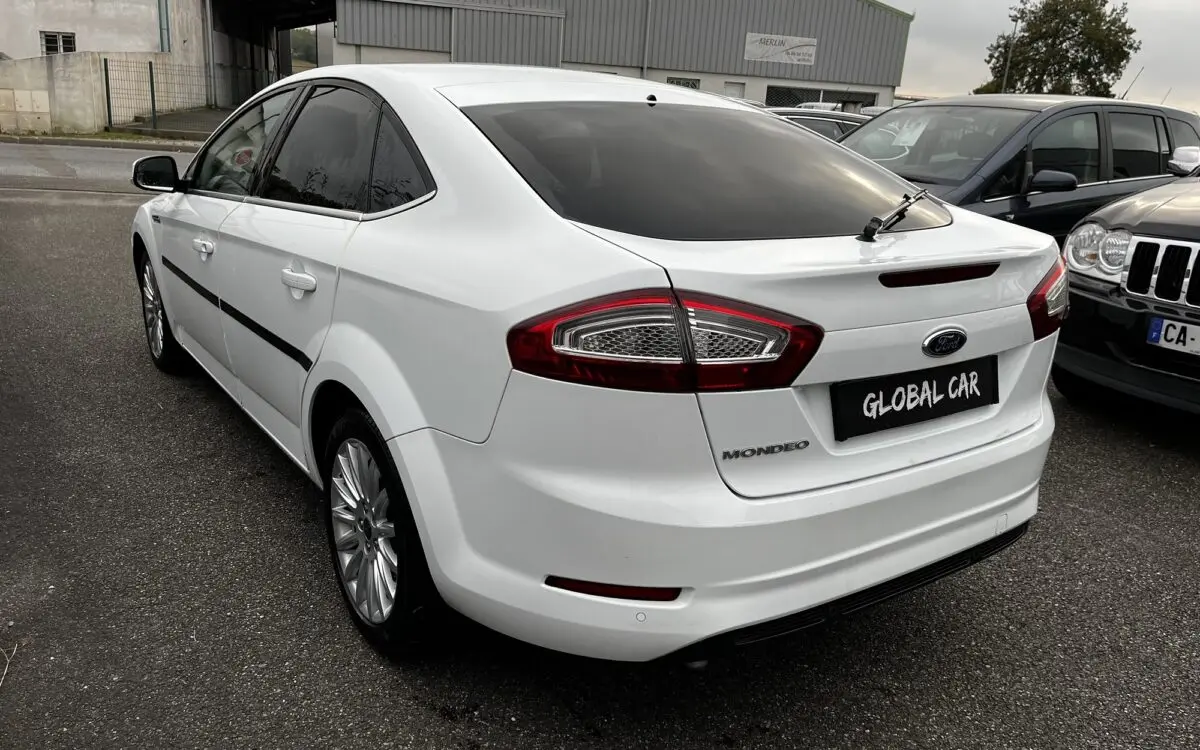 Ford Mondeo Mondeo 1.6 Trend 7