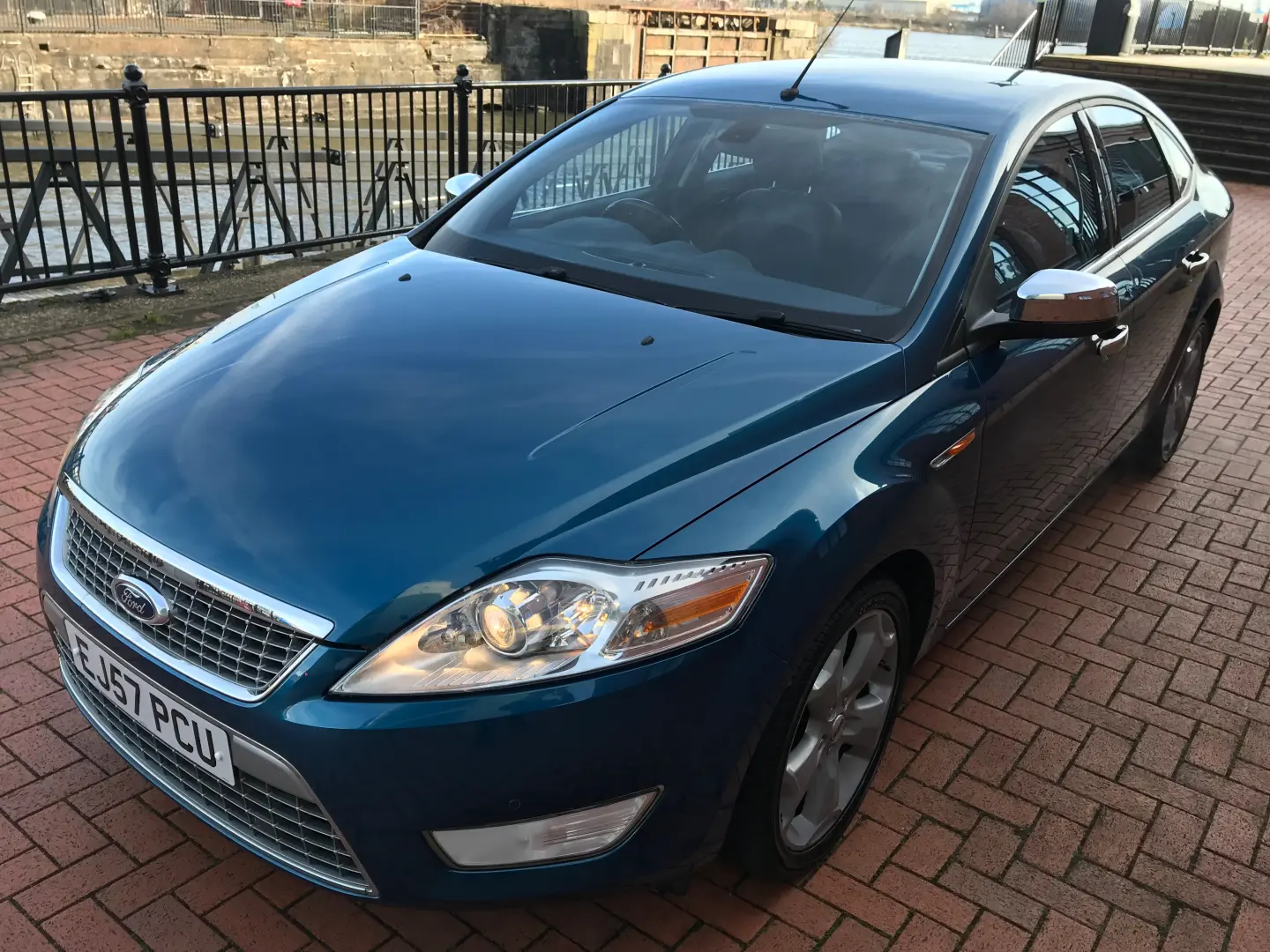 Ford Mondeo Mondeo 1.6i Titanium 6