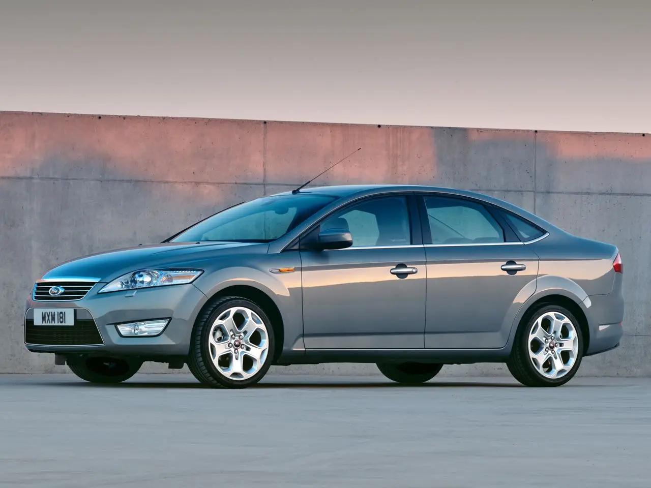 Ford Mondeo Mondeo 1.6i Trend 4