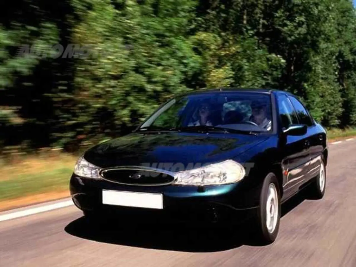 Ford Mondeo Mondeo 1.6i Trend 5
