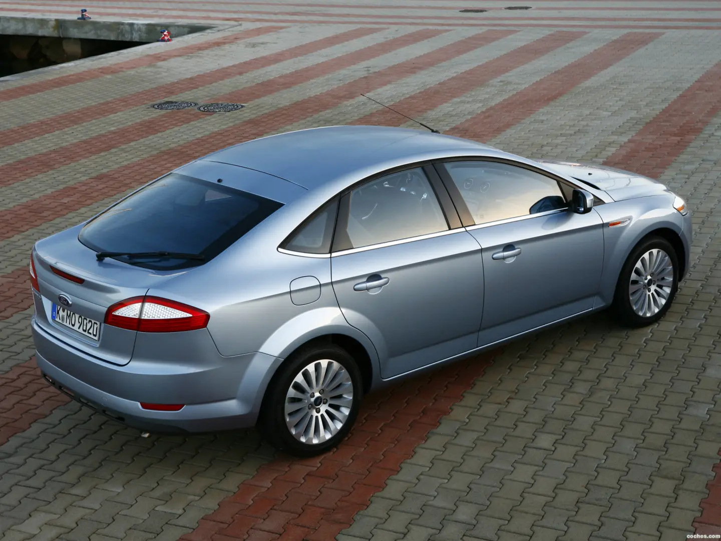 Ford Mondeo Mondeo 1.6i Trend 5