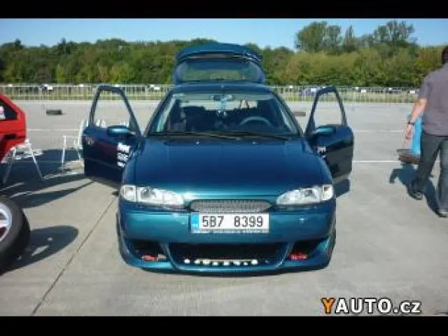 Ford Mondeo Mondeo 2.0 16V Ghia 6