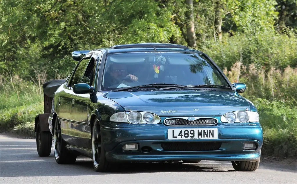 Ford Mondeo Mondeo 2.0 16V Ghia 6