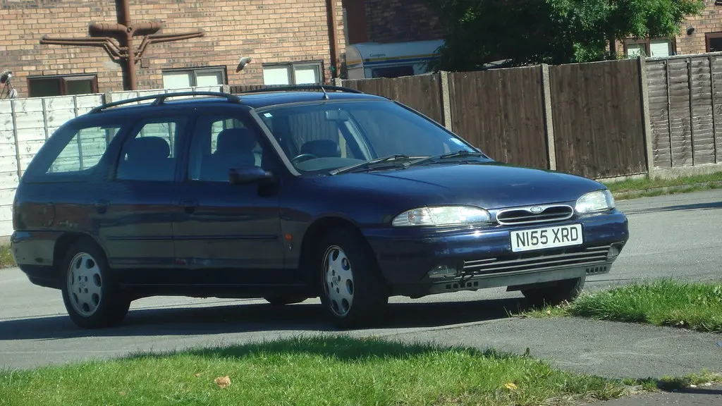 Ford Mondeo Mondeo 2.0 16V Ghia 2