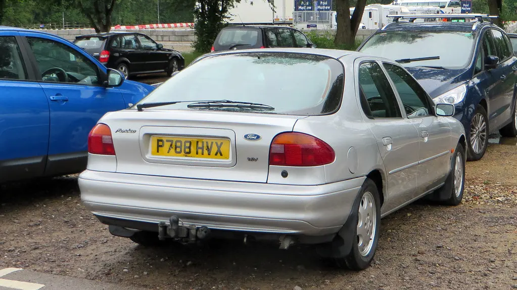 Ford Mondeo Mondeo 2.0 16V Ghia 3