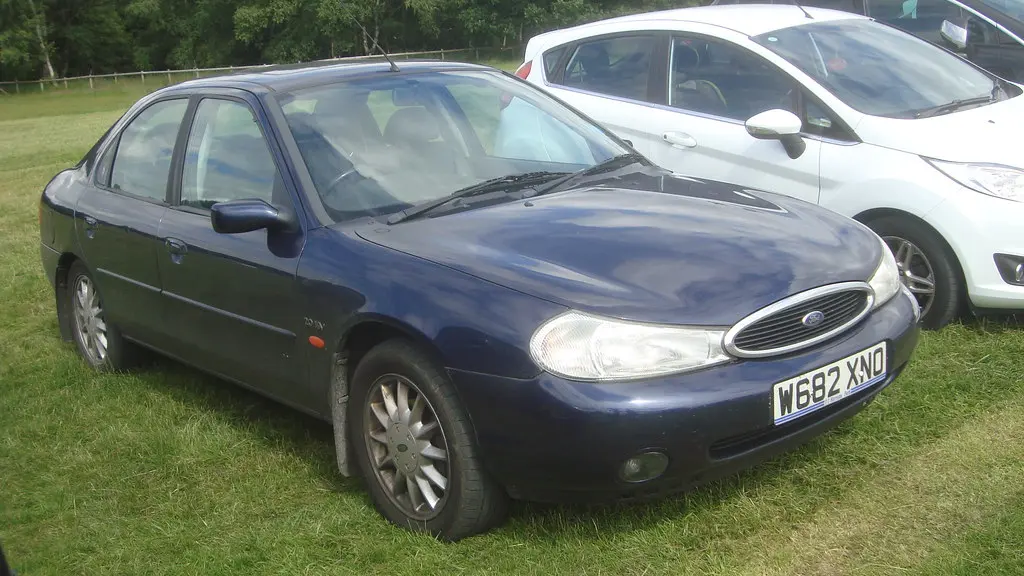 Ford Mondeo Mondeo 2.0 Ghia 0