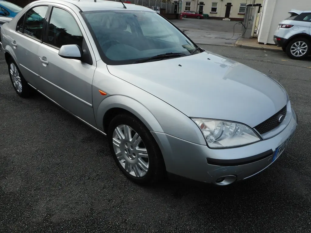 Ford Mondeo Mondeo 2.0 Ghia 7