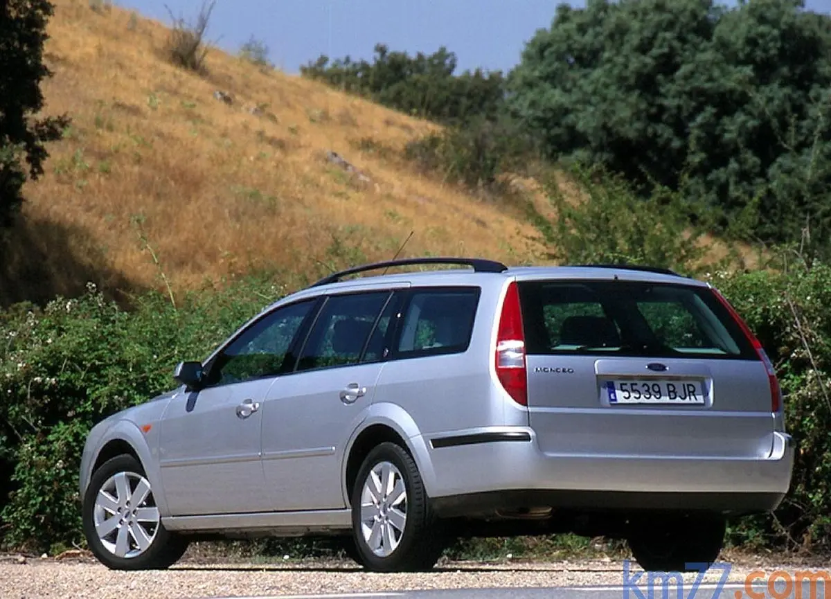 Ford Mondeo Mondeo 2.0 Ghia 2