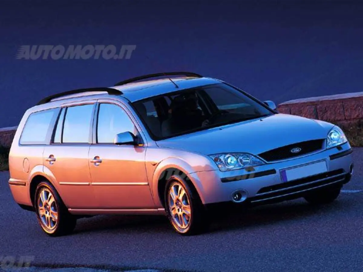 Ford Mondeo Mondeo 2.0 Ghia 7