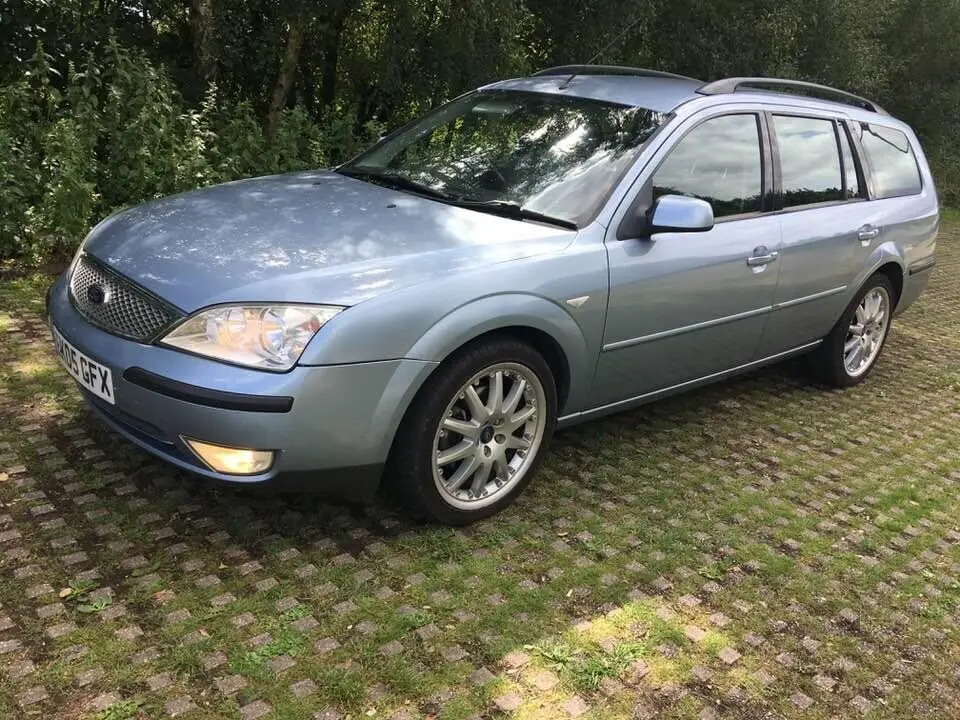 Ford Mondeo Mondeo 2.0 Ghia 5