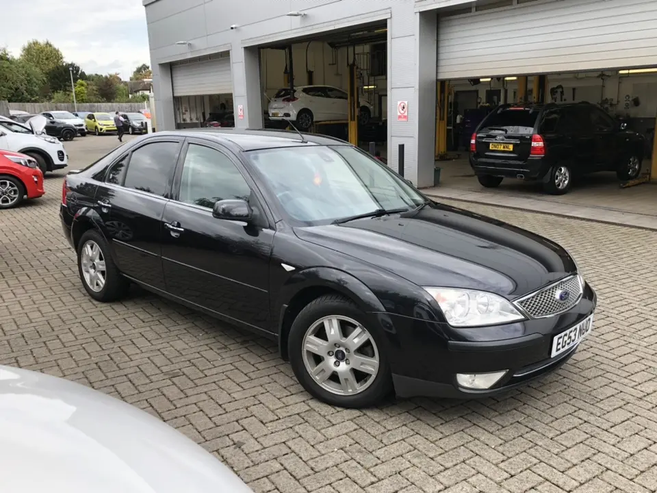 Ford Mondeo Mondeo 2.0 Ghia X 5