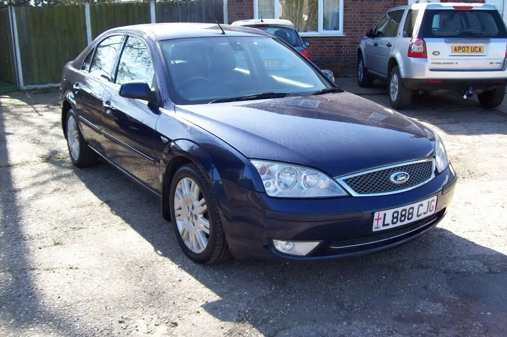 Ford Mondeo Mondeo 2.0 Ghia X 6