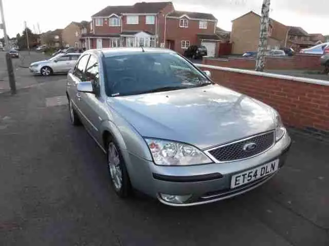 Ford Mondeo Mondeo 2.0 Ghia X 5