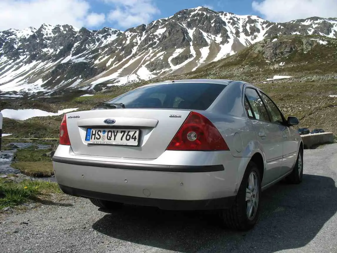 Ford Mondeo Mondeo 2.0 TDCI Ghia 6
