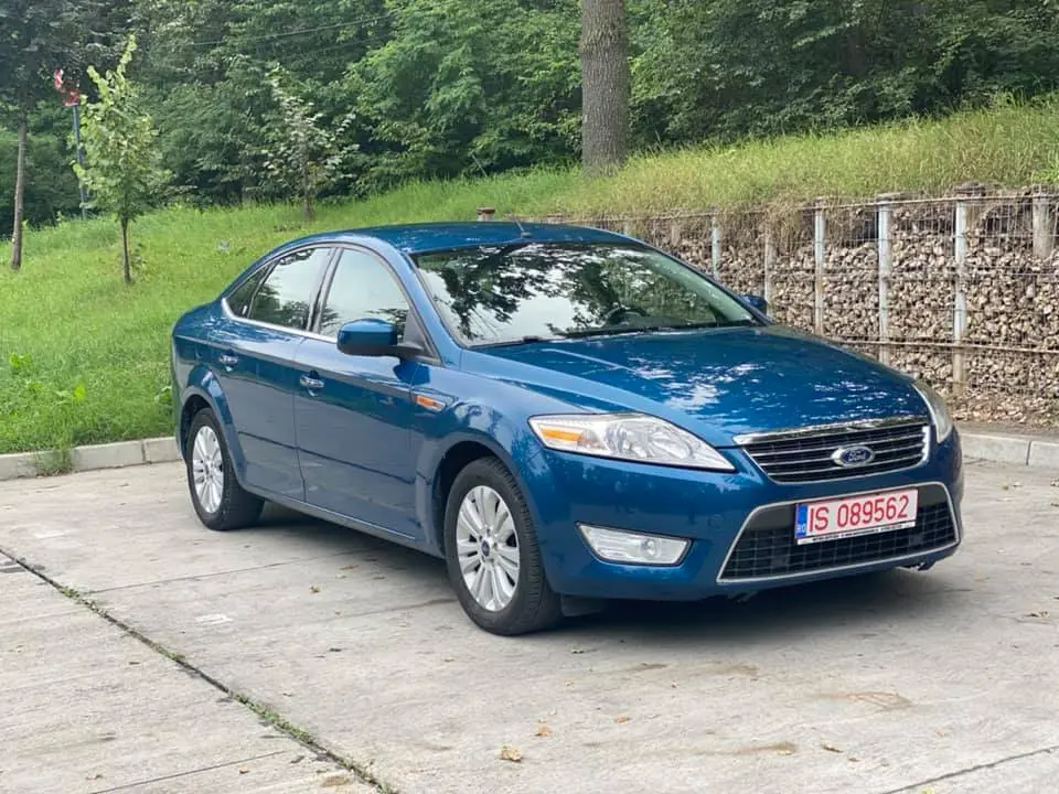 Ford Mondeo Mondeo 2.0 TDCi Ghia 6