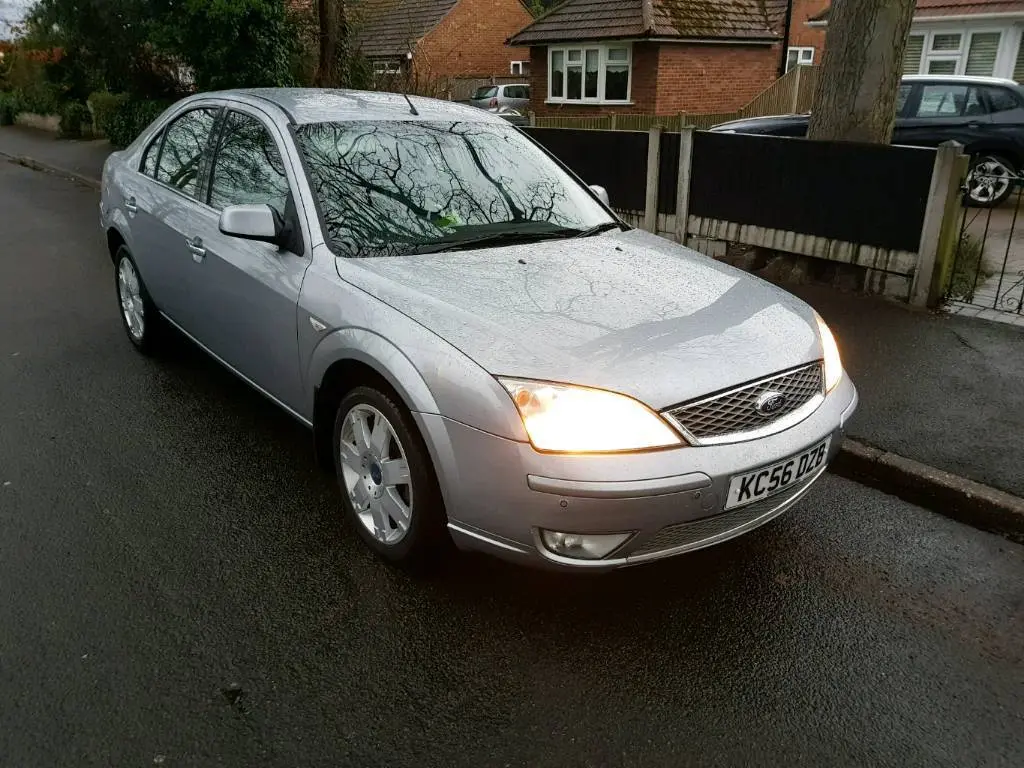 Ford Mondeo Mondeo 2.0 TDCi Ghia 5