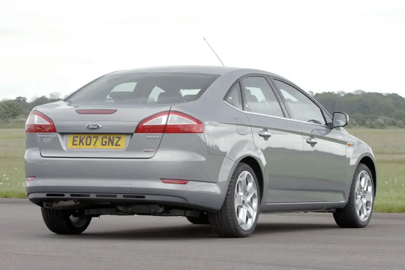 Ford Mondeo Mondeo 2.0 Trend 6