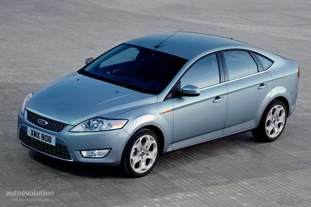 Ford Mondeo Mondeo 2.5 T Ghia 7