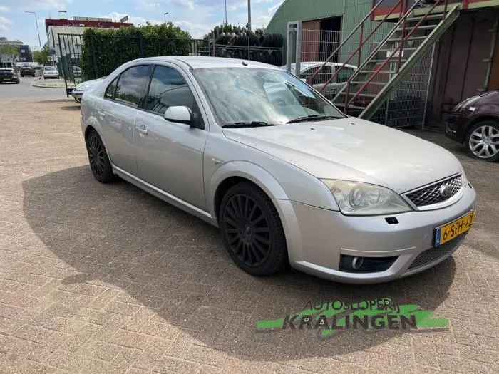 Ford Mondeo Mondeo 3.0 V6 ST220 5