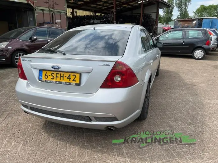 Ford Mondeo Mondeo 3.0 V6 ST220 3