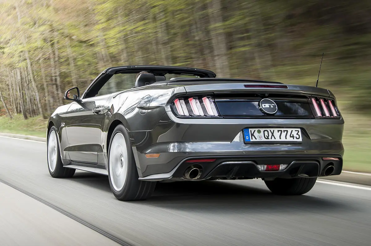 Ford Mustang Mustang 2.3 EcoBoost 6