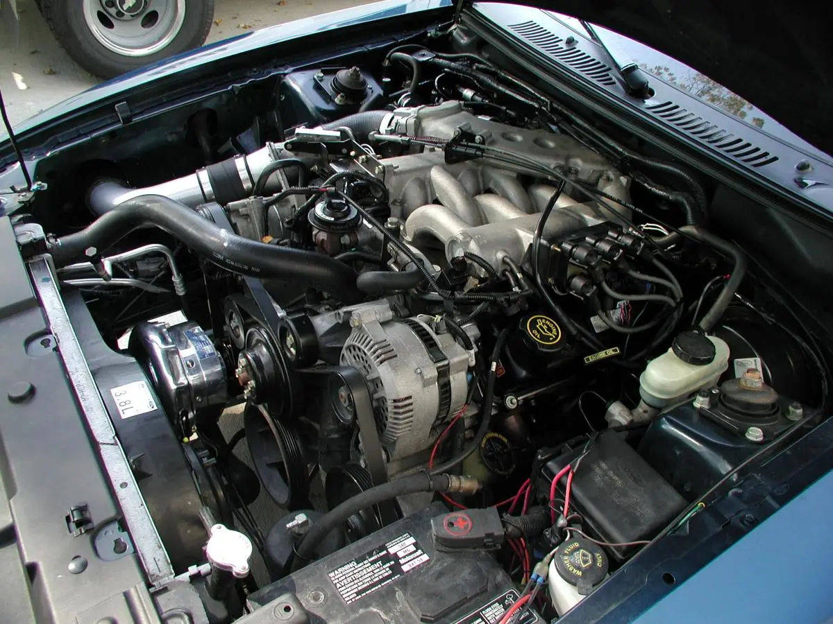 Ford Mustang Mustang 3.8 V6 3