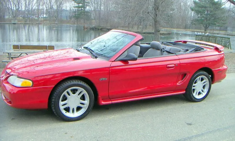 Ford Mustang Mustang 4.6 GT 1
