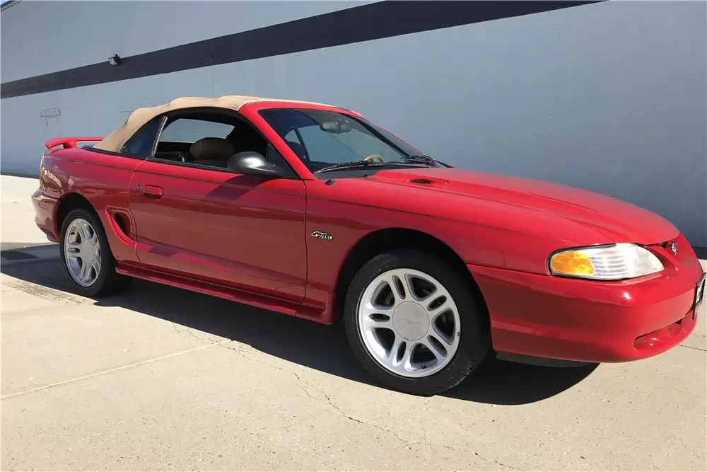 Ford Mustang Mustang 4.6 GT 5
