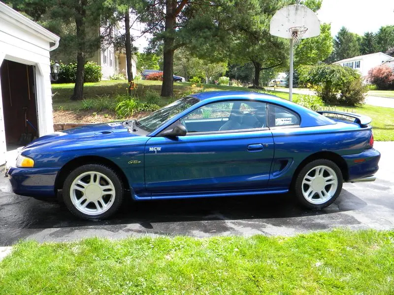 Ford Mustang Mustang 4.6 GT 5