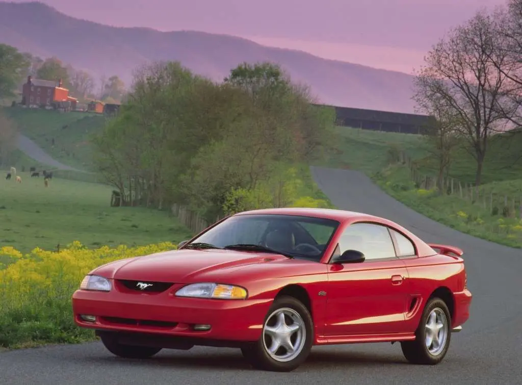 Ford Mustang Mustang 4.6 GT 4
