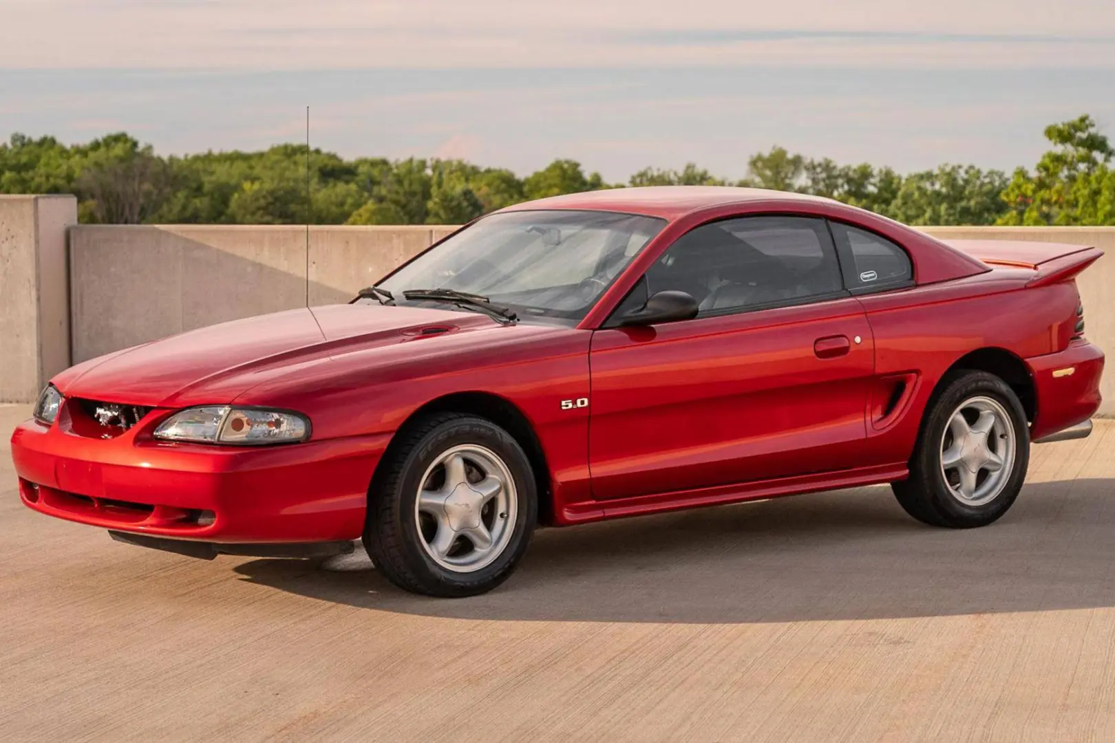 Ford Mustang Mustang 4.9 GT 5