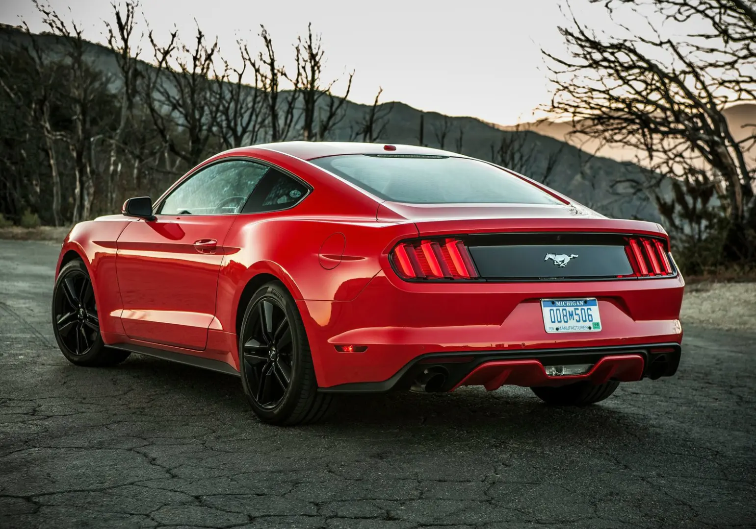 Ford Mustang Mustang Fastback 2.3 EcoBoost 1