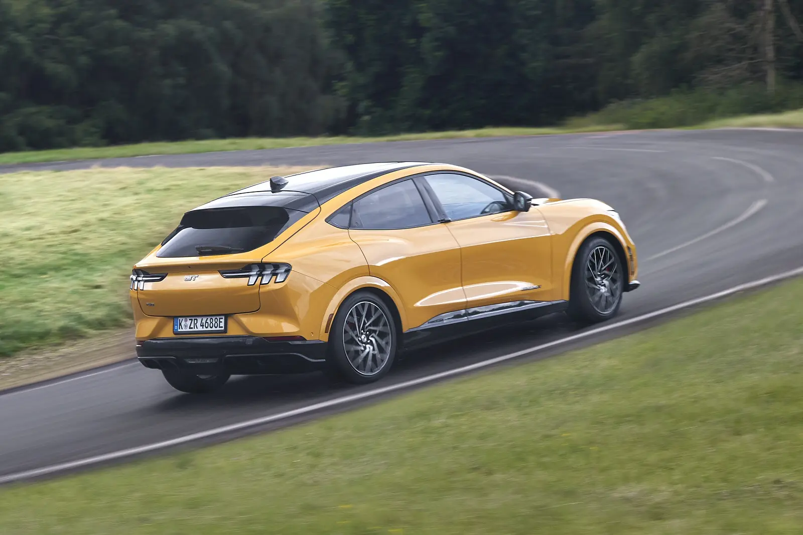 Ford Mustang Mach-E Mustang Mach-E Standart Range RWD 198KW 4