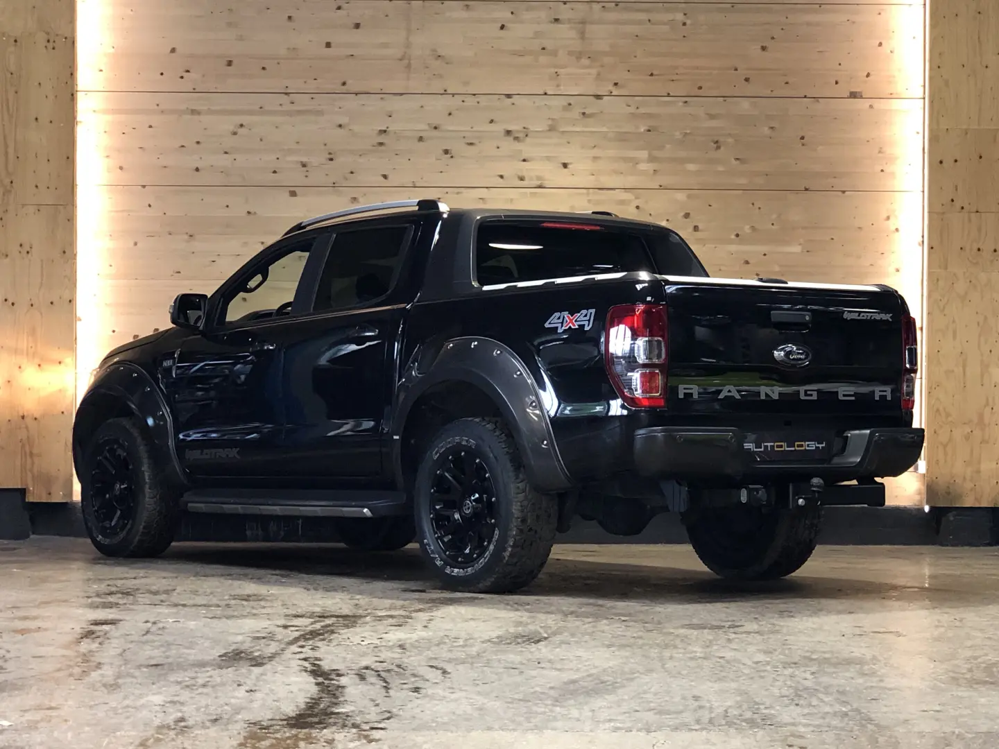 Ford Ranger Ranger 3.2 TDCI 4x4 Wild Trak 6