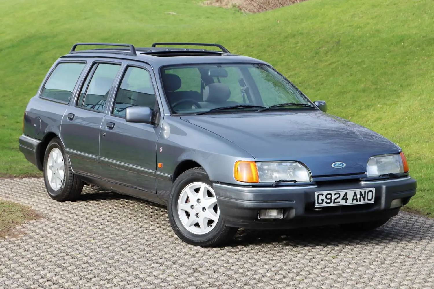 Ford Sierra Sierra 2.9 Ghia 1