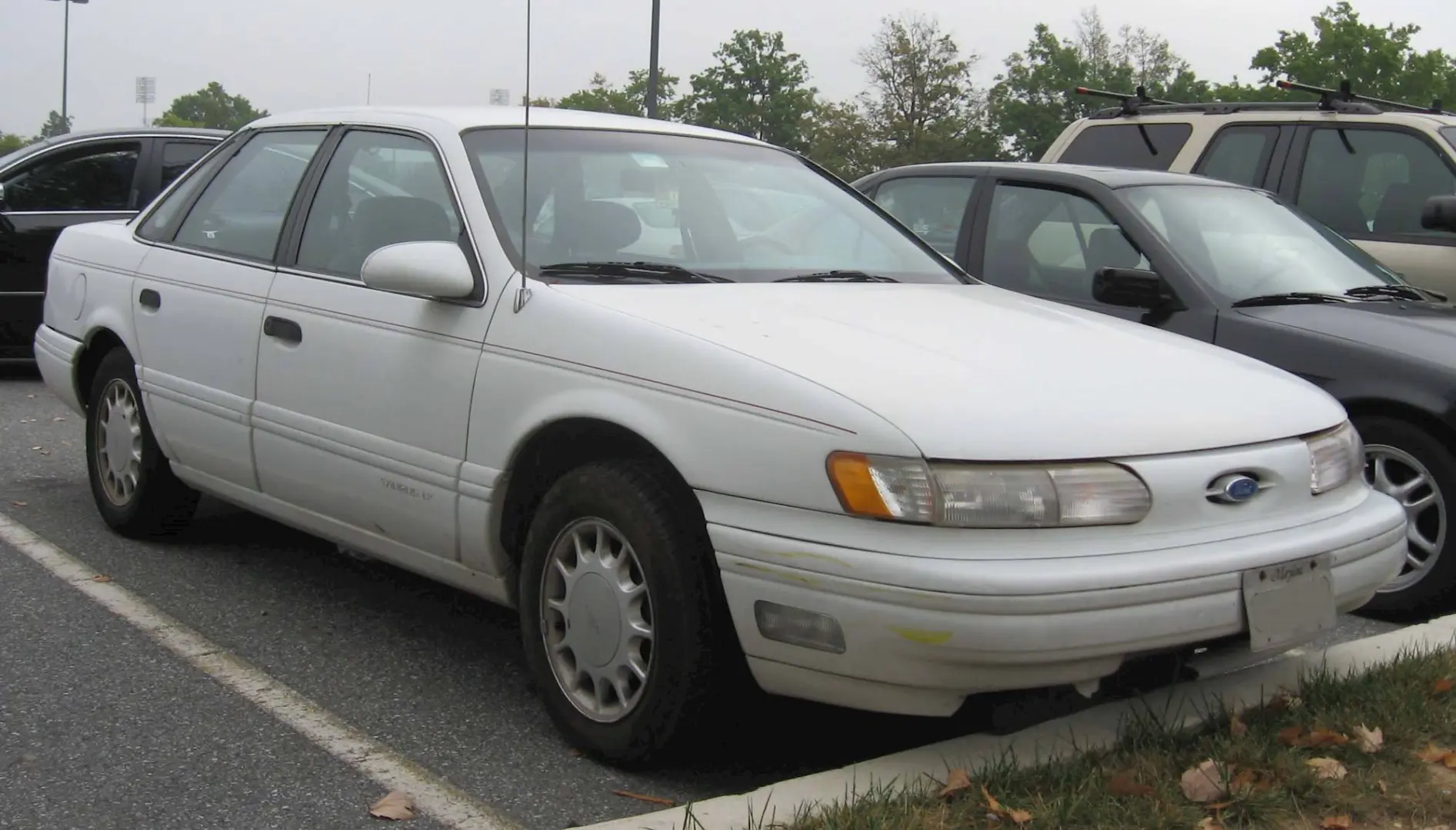 Ford Taurus Taurus 3.0 V6 GL 5