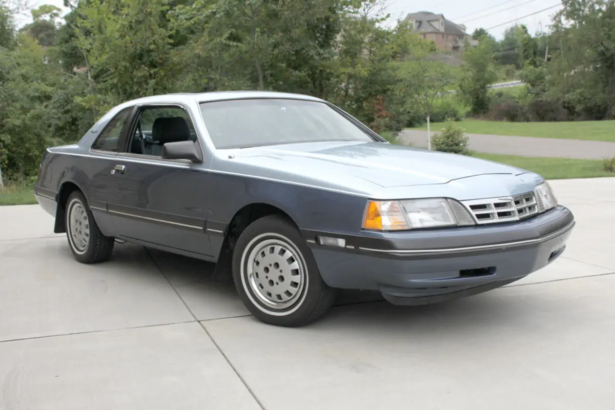 Ford Thunderbird Thunderbird 3.8 LX 6