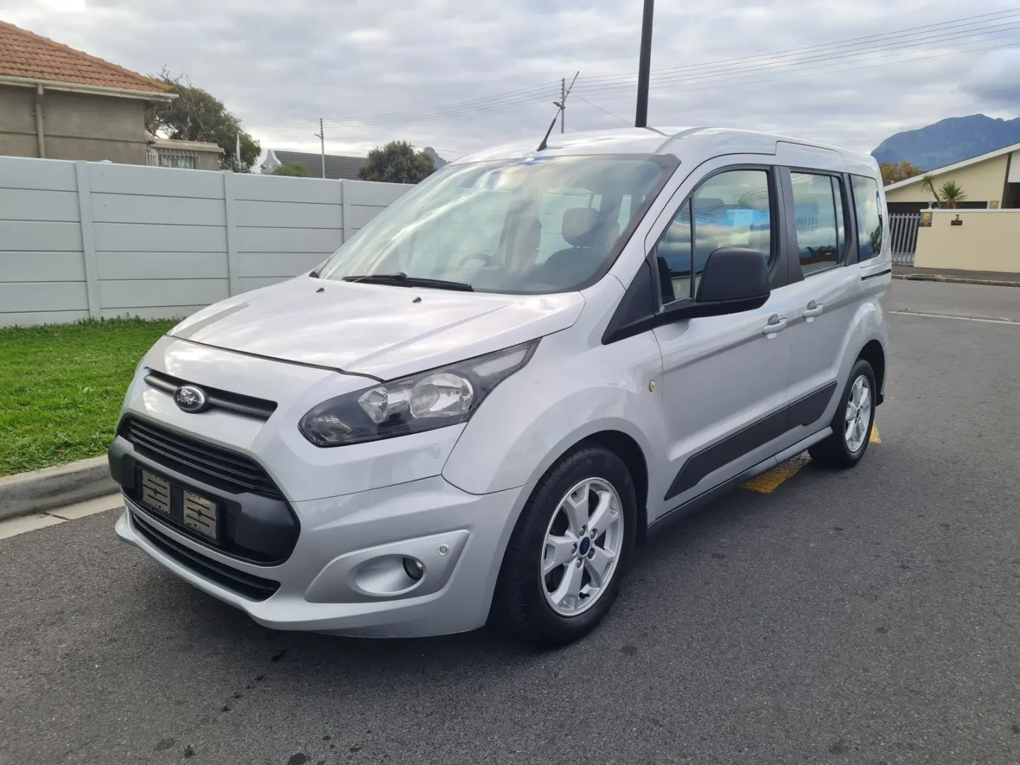 Ford Tourneo Connect Tourneo Connect 1.5 TDCI SWB Deluxe 3