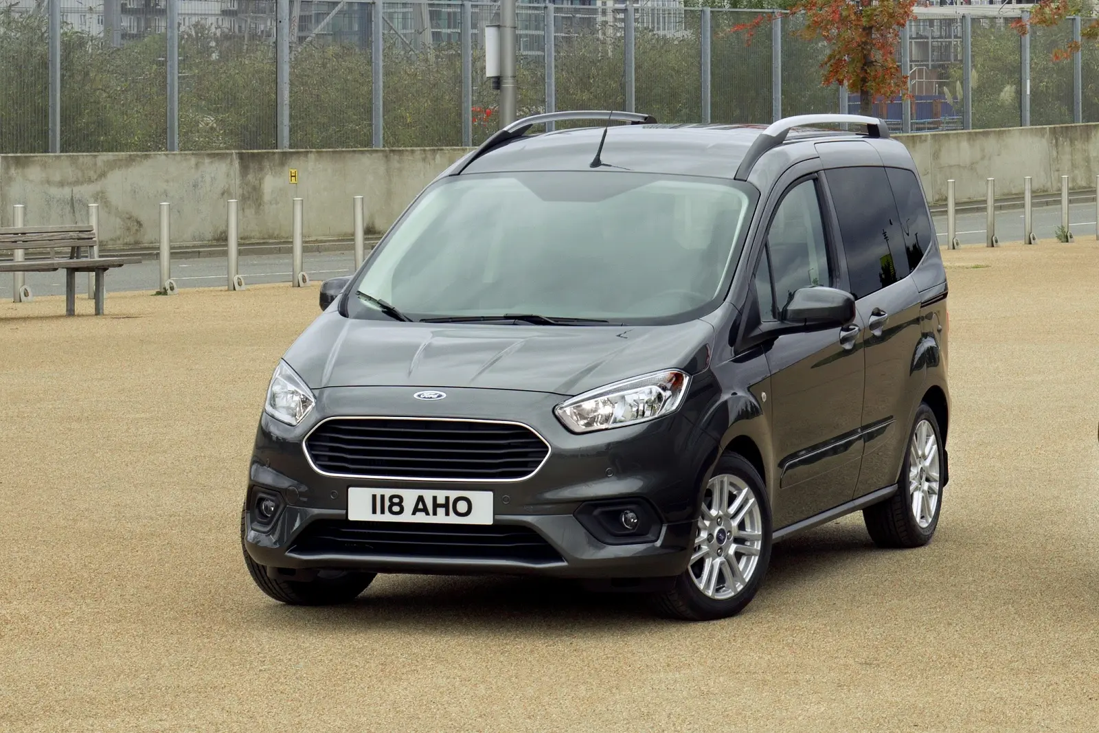 Ford Tourneo Connect Tourneo Connect 1.5 TDCI SWB Deluxe 5