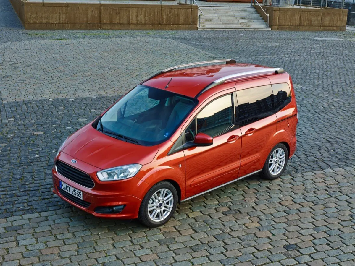 Ford Tourneo Courier Tourneo Courier 1.0L Ecoboost Titanium 5