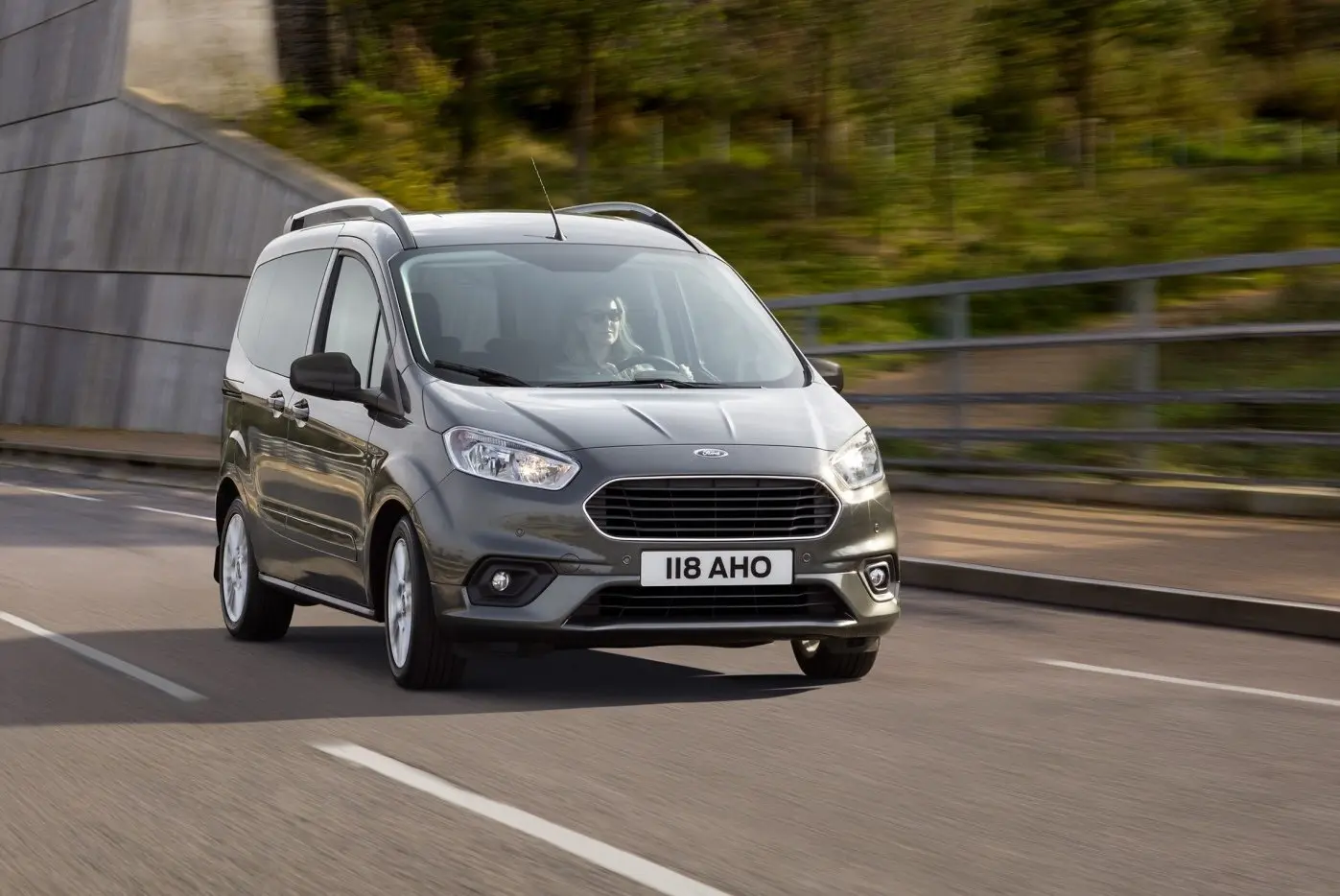 Ford Tourneo Courier Tourneo Courier 1.5 TDCI Deluxe 0